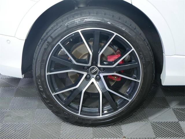 Photo of 2021 Glacier White Metallic Audi Q8