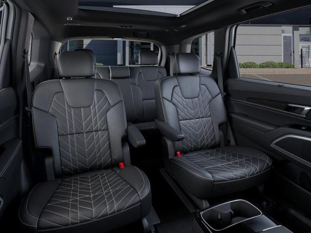 Photo of 2025 Glacial White Pearl Kia Telluride