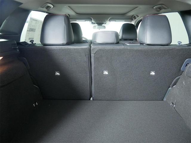 Photo of 2025 Canyon Bronze M Nissan Kicks