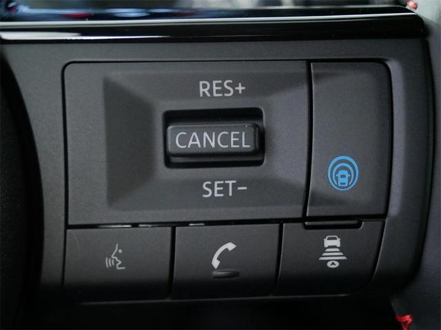 Photo of 2025 Canyon Bronze M Nissan Kicks
