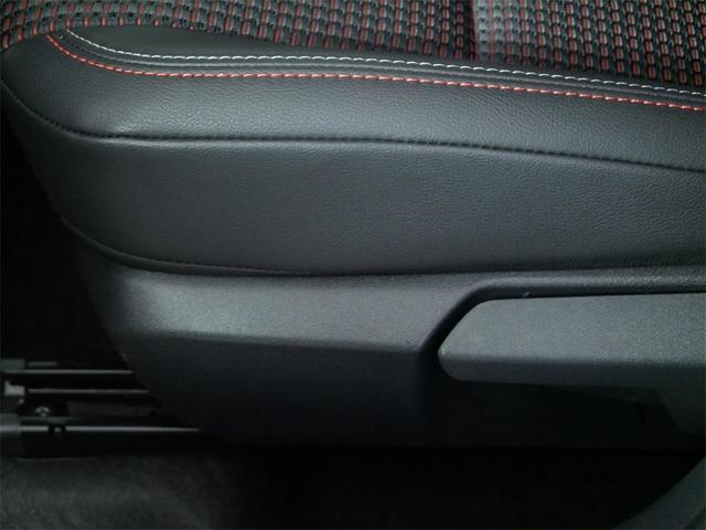 Photo of 2025 Canyon Bronze M Nissan Kicks