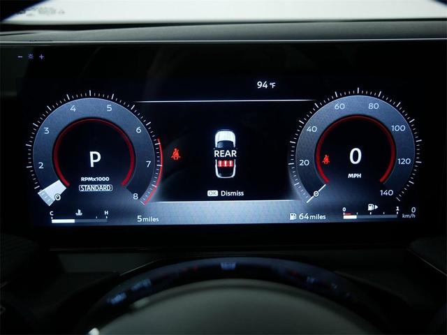 Photo of 2025 Canyon Bronze M Nissan Kicks