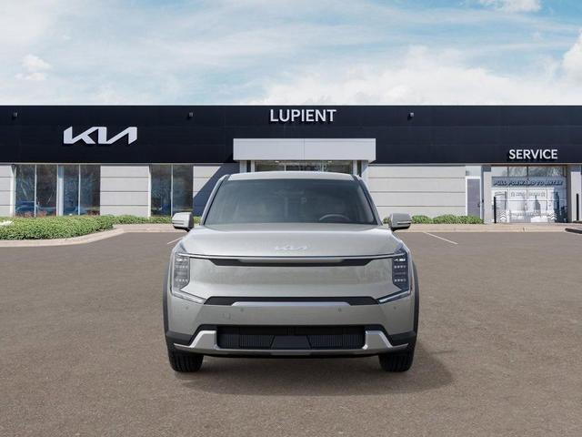 Photo of 2026 Ivory Silver Kia EV9
