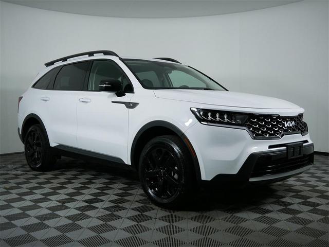 Photo of 2022 Glacial White Pearl Kia Sorento