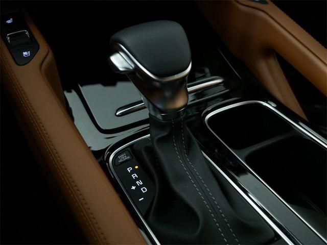 Photo of 2025 Ebony Black Kia Telluride