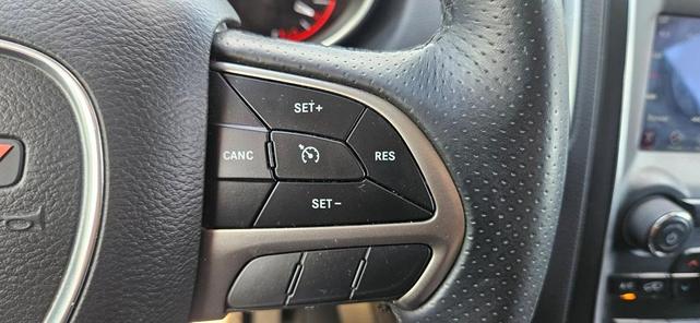Photo of 2019 Granite Clearcoat Metallic Dodge Durango