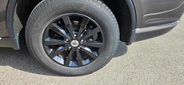 Photo of 2019 Granite Clearcoat Metallic Dodge Durango