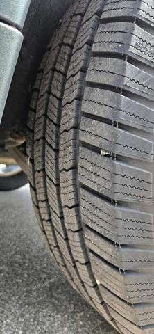 Photo of 2019 Granite Clearcoat Metallic Dodge Durango
