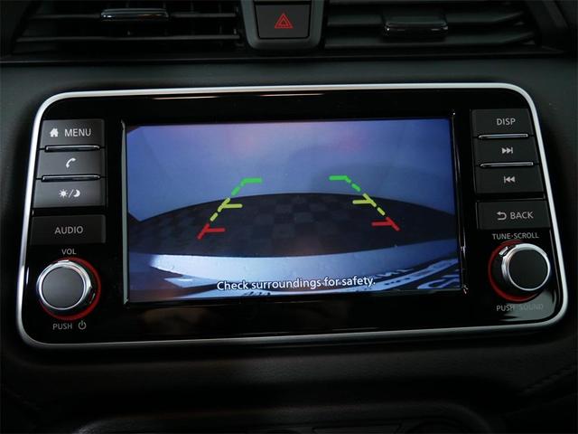 Photo of 2025 Brilliant Silver Metallic Nissan Versa