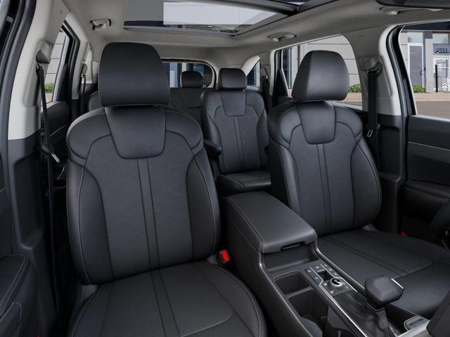 Photo of 2025 Metal Kia Sorento