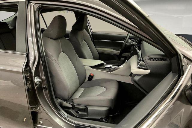 Photo of 2023 Gray Toyota Camry