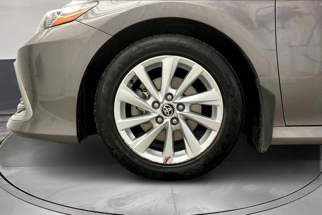 Photo of 2023 Gray Toyota Camry