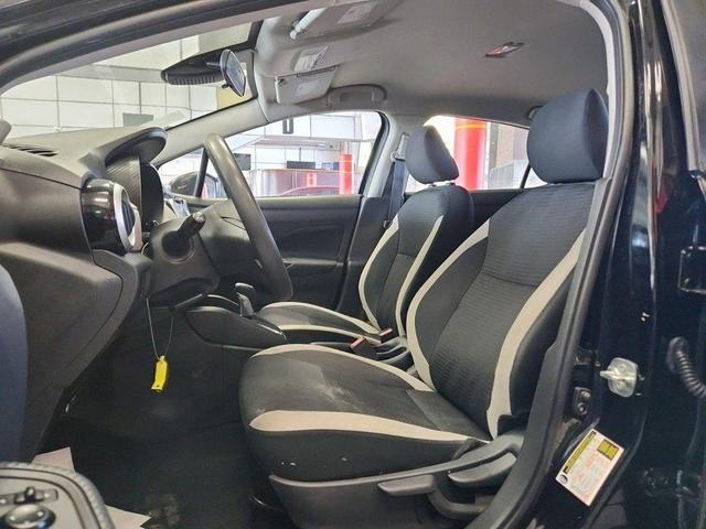 Photo of 2021 Super Black Nissan Versa