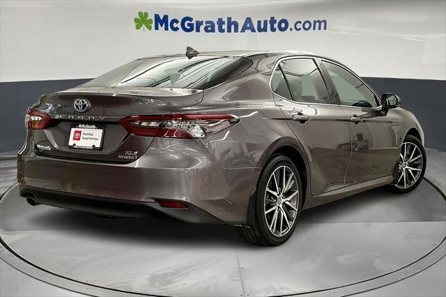 Photo of 2023 Predawn Gray Mica Toyota Camry Hybrid