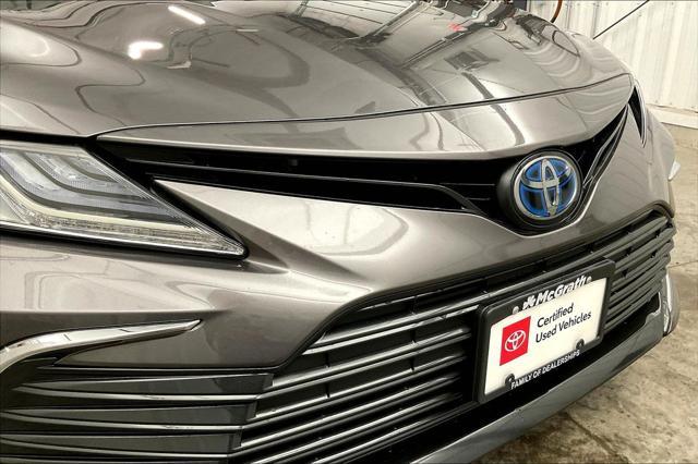 Photo of 2023 Predawn Gray Mica Toyota Camry Hybrid