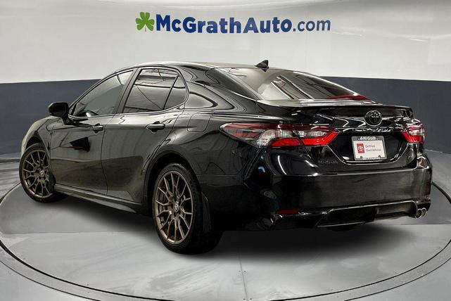 Photo of 2023 Midnight Black Metallic Toyota Camry