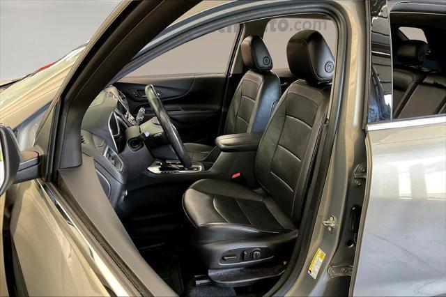 Photo of 2018 Pepperdust Metallic Chevrolet Equinox