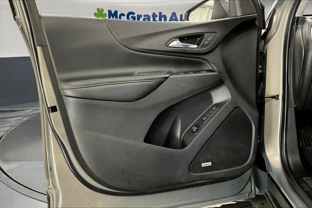 Photo of 2018 Pepperdust Metallic Chevrolet Equinox