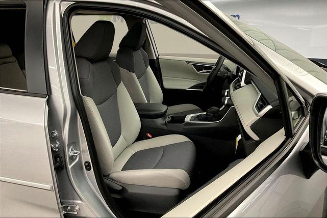 Photo of 2025 Silver Sky Metallic Toyota RAV4 Hybrid