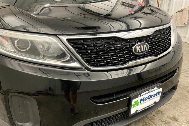 Photo of 2014 Ebony Black Kia Sorento