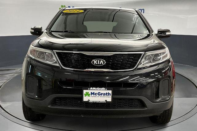 Photo of 2014 Ebony Black Kia Sorento