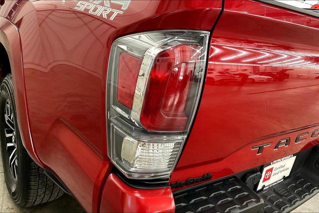Photo of 2022 Barcelona Red Metallic Toyota Tacoma