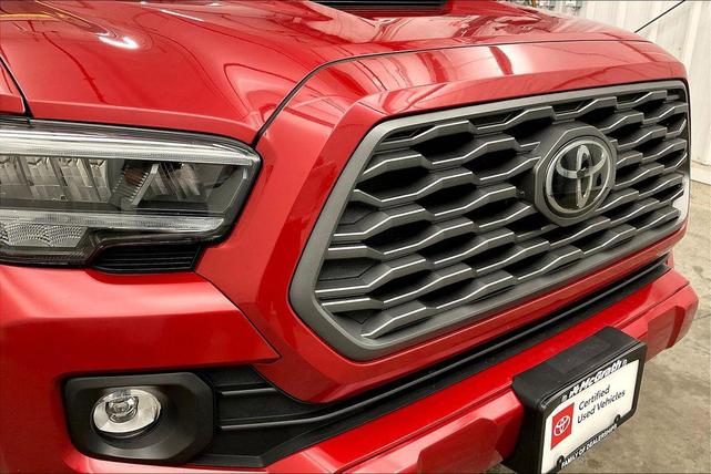 Photo of 2022 Barcelona Red Metallic Toyota Tacoma