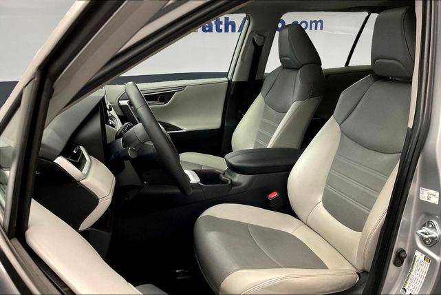 Photo of 2023 Silver Sky Metallic Toyota RAV4