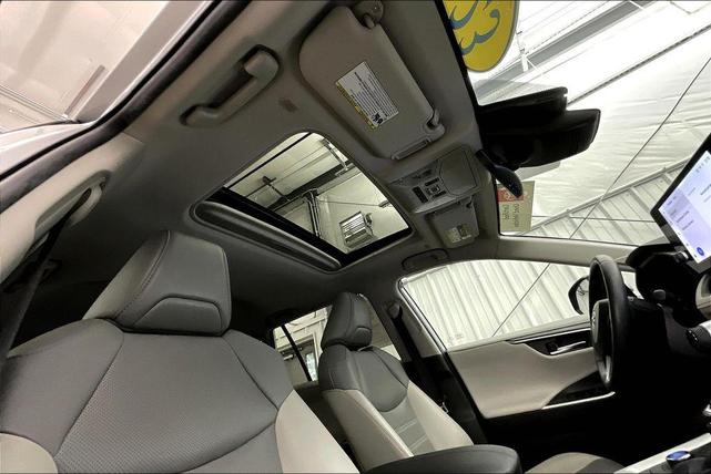 Photo of 2023 Silver Sky Metallic Toyota RAV4