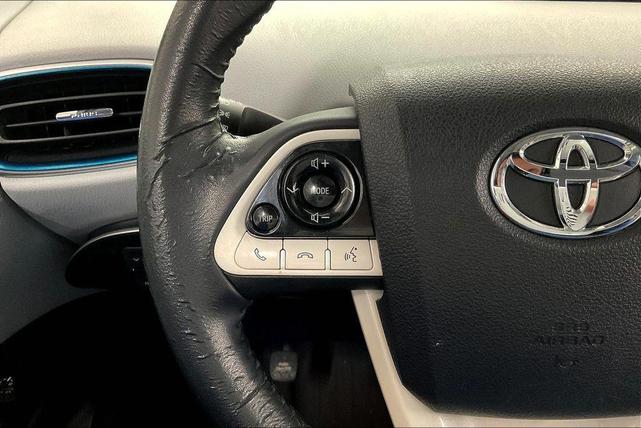 Photo of 2016 Hypersonic Red Toyota Prius