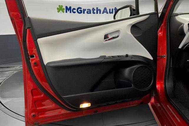 Photo of 2016 Hypersonic Red Toyota Prius