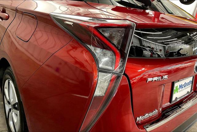 Photo of 2016 Hypersonic Red Toyota Prius