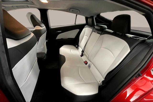 Photo of 2016 Hypersonic Red Toyota Prius