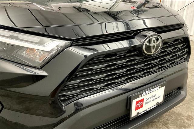 Photo of 2024 Midnight Black Metallic Toyota RAV4