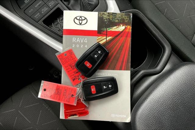 Photo of 2024 Midnight Black Metallic Toyota RAV4