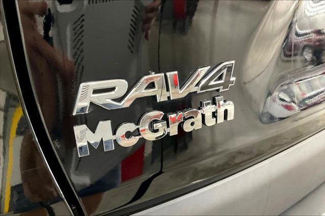 Photo of 2024 Midnight Black Metallic Toyota RAV4