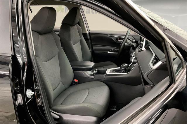 Photo of 2024 Midnight Black Metallic Toyota RAV4