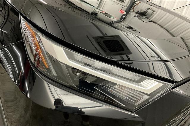 Photo of 2024 Midnight Black Metallic Toyota RAV4