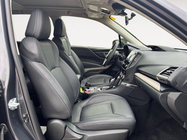 Photo of 2024 Magnetite Gray Metallic Subaru Forester