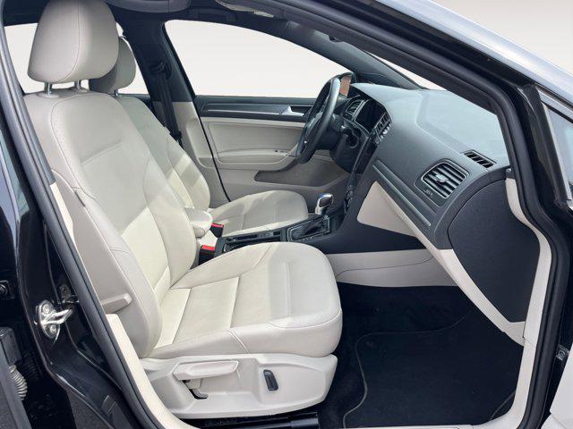 Photo of 2019  Volkswagen e-Golf
