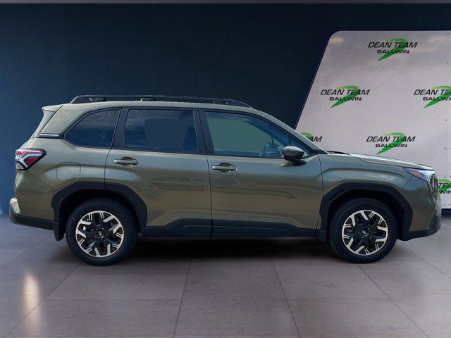 Photo of 2025 Autumn Green Metallic Subaru Forester