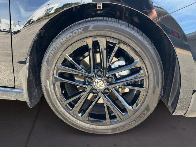 Photo of 2025 Midnight Black Metallic Toyota Camry