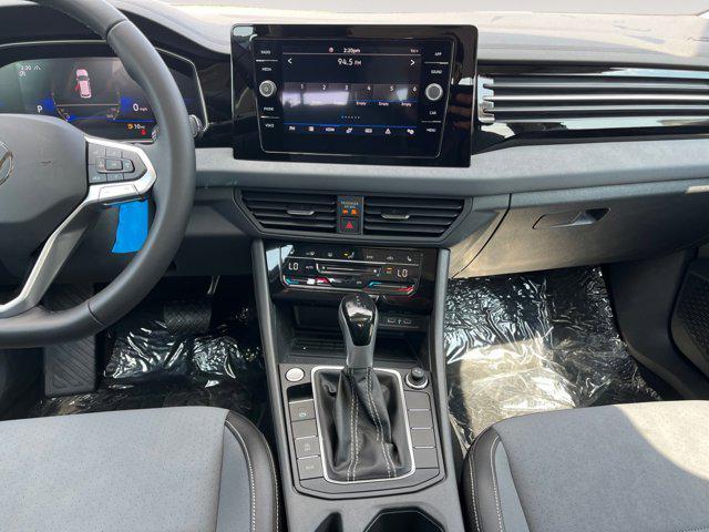 Photo of 2025 Platinum Gray Volkswagen Jetta
