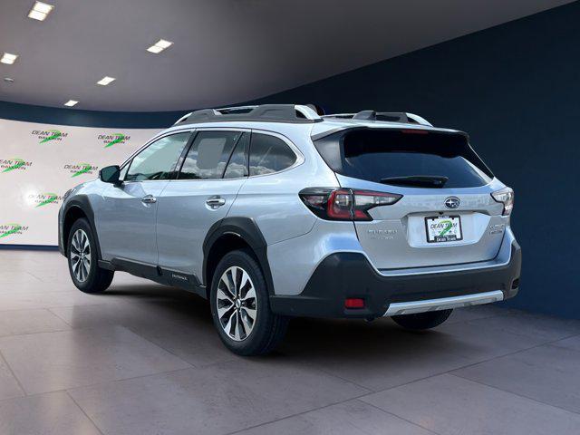 Photo of 2025 Ice Silver Metallic Subaru Outback