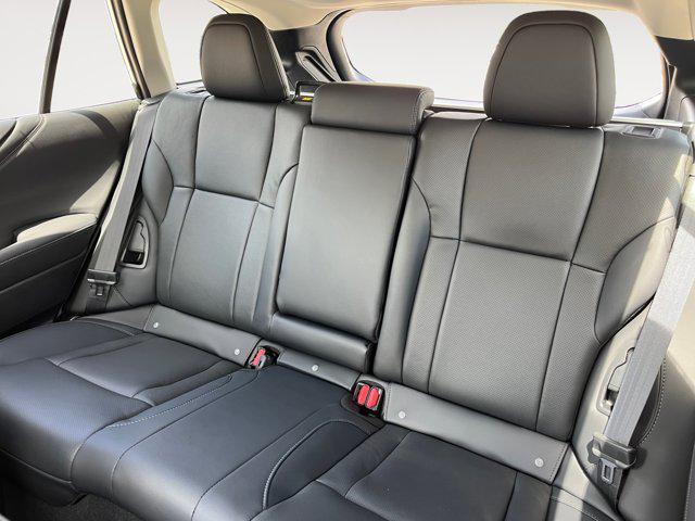 Photo of 2025 Ice Silver Metallic Subaru Outback