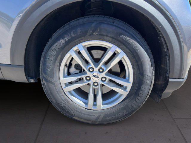 Photo of 2021 Carbonized Gray Metallic Ford Explorer