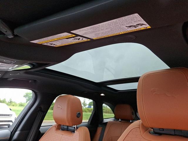 Photo of 2026 Fuji White Jaguar F-PACE