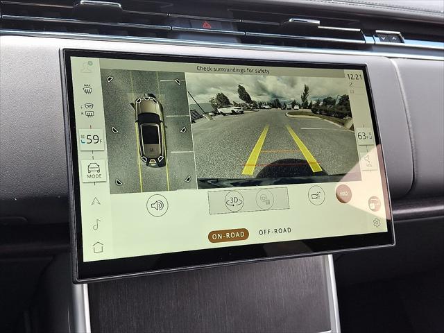 Photo of 2025 Blue Land Rover Range Rover