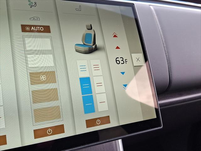 Photo of 2025 Blue Land Rover Range Rover