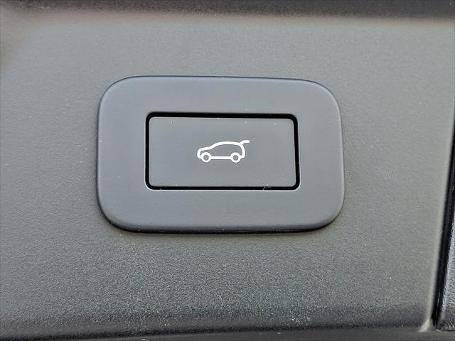 Photo of 2026 Arroios Grey Metallic - 1FU Land Rover Range Rover Velar